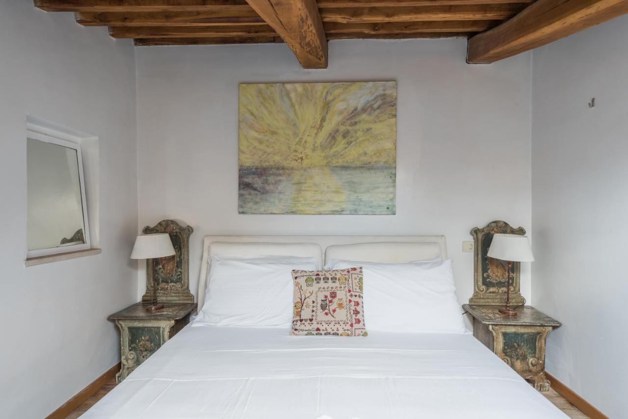Apartamento Cozy Wooden Apt In Piazza Navona