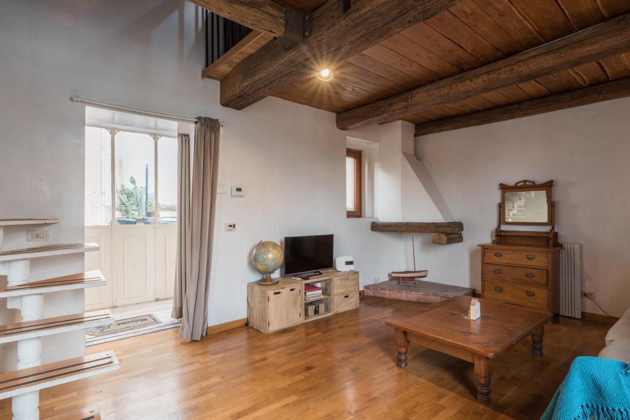 Apartamento Cozy Wooden Apt In Piazza Navona *
